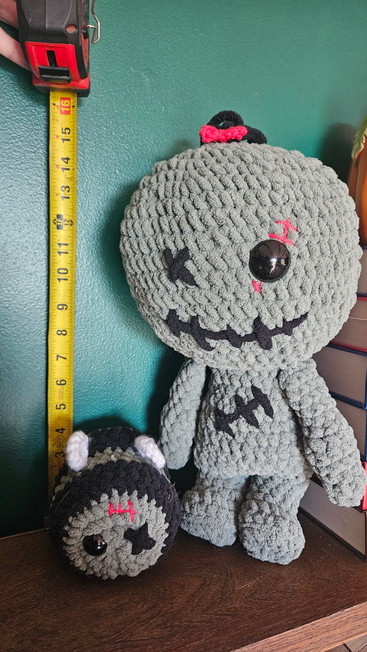 A Zombie & Her Zom-Bee